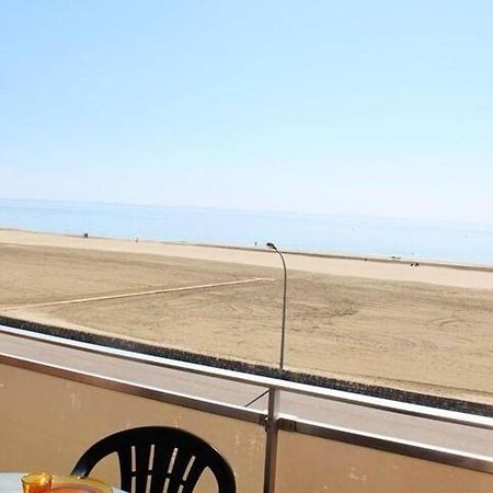 Appartement 3 Pieces Avec Parking, A 10M De La Plage - 6 Couchages - Fr-1-229C-171 Port-la-Nouvelle Kültér fotó